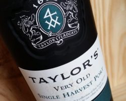 Taylors-1966-Very-Old-Single-Harvest-Port-Limited-Edition-2-2