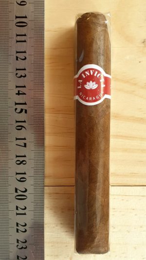 La Invicta Nicaraguan Robusto Cigar - 1 Single Cigar