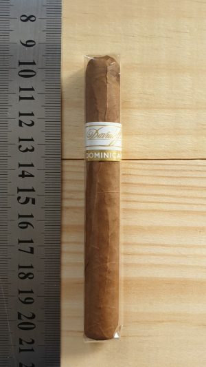Davidoff Primeros Dominican Cigar - 1 Single Cigar