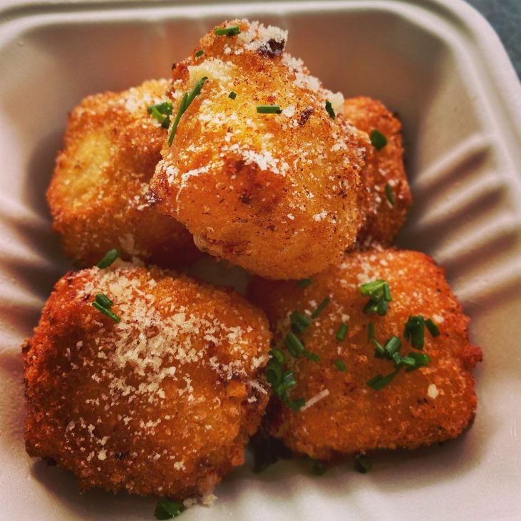 The Best Wine to Pair with Mac and Cheese