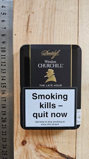 Davidoff Winston Churchill The Late Hour Petit Panetela - Tin of 5 Cigars