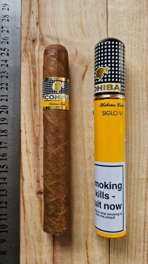 Cohiba Siglo VI Tubos  - 1 Single Cigar
